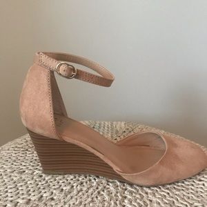 Tan wedges